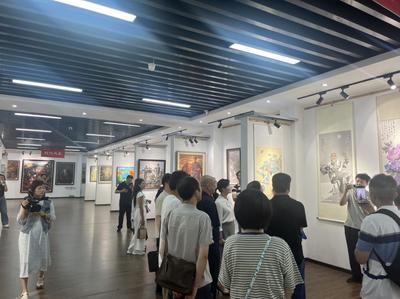 五城联动绘华章 --襄阳美术大展走进南阳